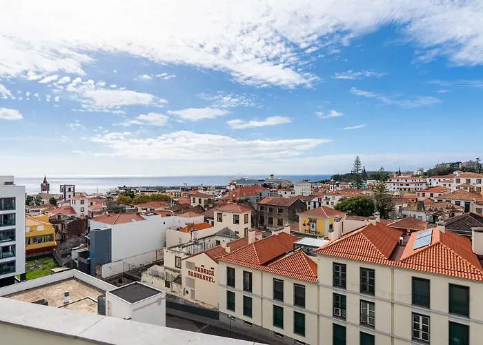 Funcho 91 - Spacious 100M2 Apt - Panoramic Views - Free Parking - Madeira Funchal (Madeira)